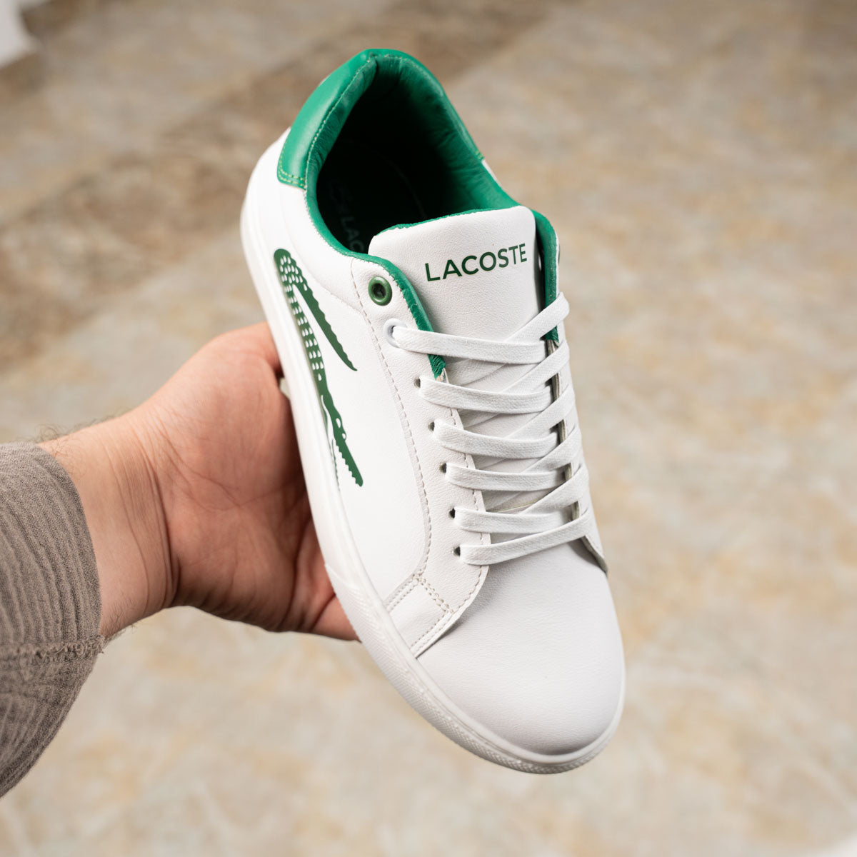 Lacoste V21