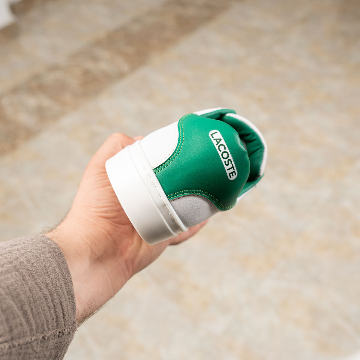 Lacoste V21